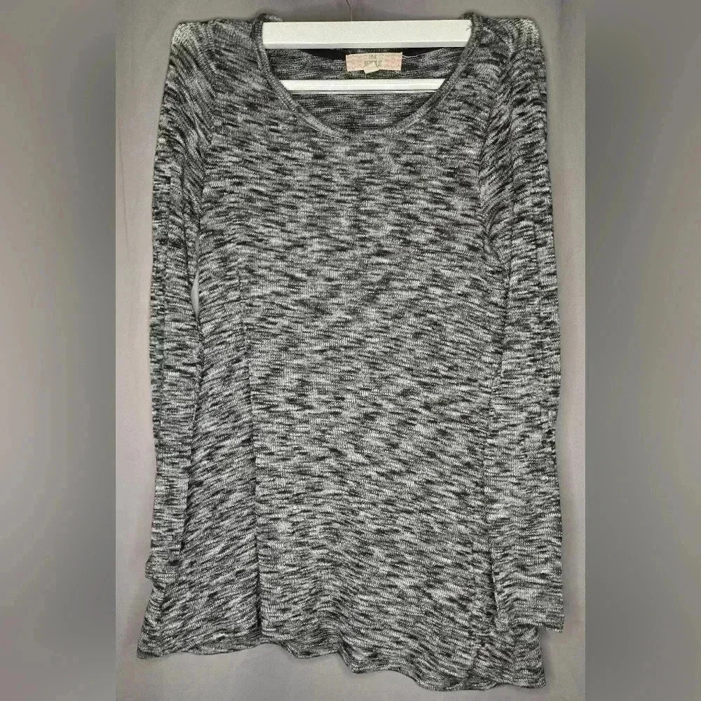 Womens lightweight pullover long sleeve knitted shirt size XS
